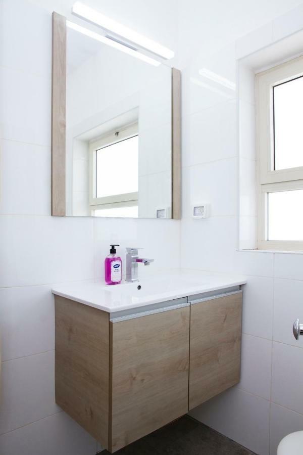 Apartments4You Bally Bat Yam Esterno foto